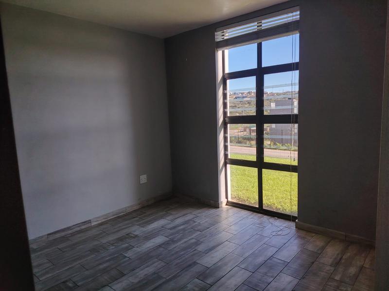 To Let 3 Bedroom Property for Rent in Island View Western Cape